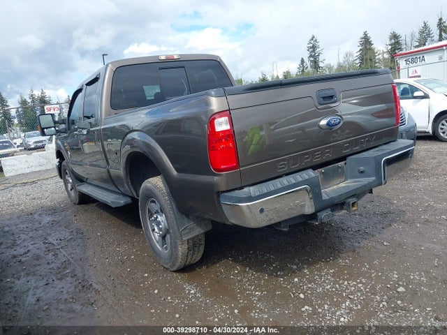 39298710 :رقم المزاد ، 1FT8W3BT2FEC28961 vin ، 2015 Ford F-350 Lariat مزاد بيع