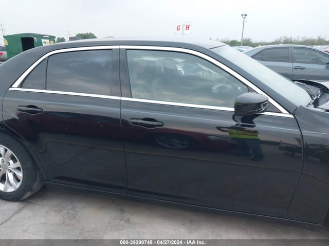 Chrysler 300 Limited 2016 2C3CCAAGXGH135535 Image 12