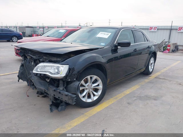 Chrysler 300 Limited 2016 2C3CCAAGXGH135535 Image 2