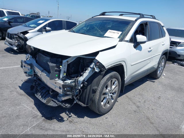 Toyota Rav4 Xle Premium 2021 2T3C1RFVXMW114154 Image 2