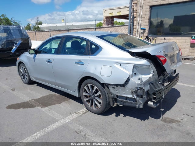 Nissan Altima 2.5 Sv 2017 1N4AL3AP7HC283277 Image 3