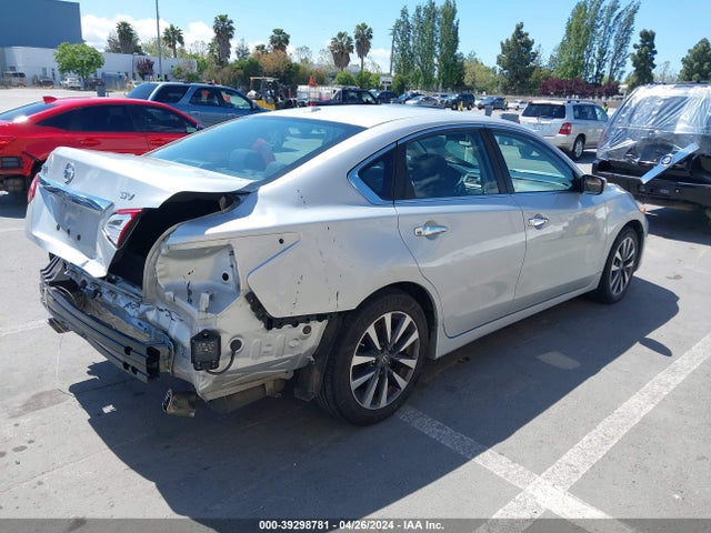 Nissan Altima 2.5 Sv 2017 1N4AL3AP7HC283277 Image 4
