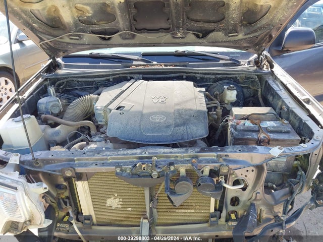 Toyota Tacoma Base V6 2015 5TFLU4EN2FX111985 Image 10