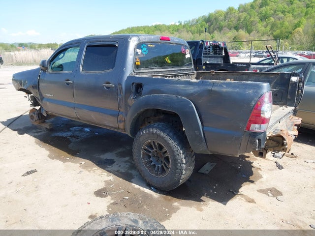 Toyota Tacoma Base V6 2015 5TFLU4EN2FX111985 Image 3