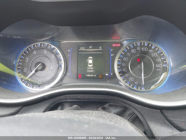 Chrysler 200 Limited Platinum 2017 1C3CCCAB0HN511975 Image 7