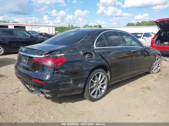 Mercedes-Benz E 350 2021 W1KZF8DB4MA906979 Image 4