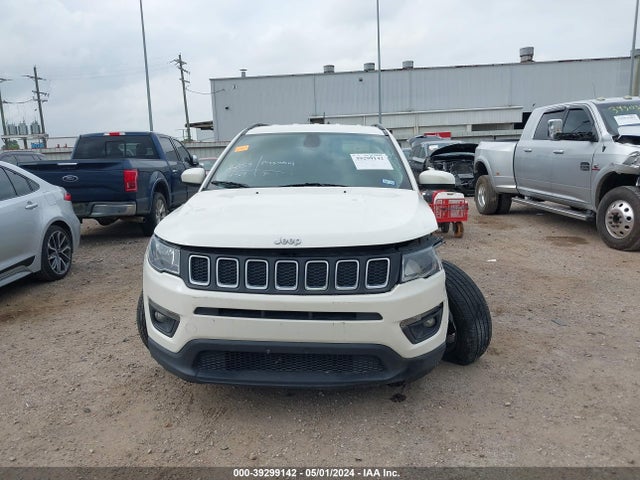 3C4NJCBB2KT843948 Jeep Compass Latitude Fwd