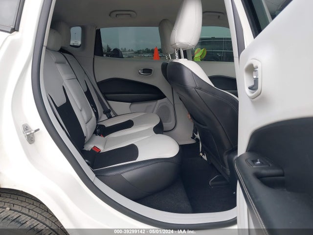 3C4NJCBB2KT843948 Jeep Compass Latitude Fwd