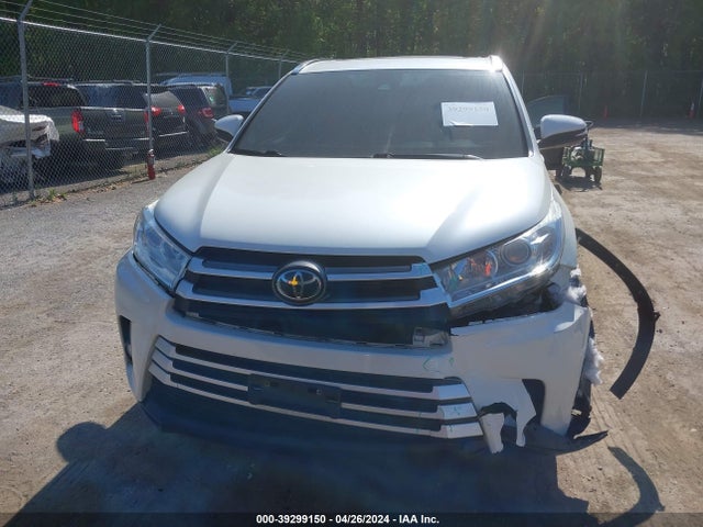 Toyota Highlander Xle 2017 5TDJZRFH2HS369981 Image 12