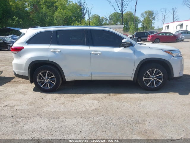 Toyota Highlander Xle 2017 5TDJZRFH2HS369981 Image 13