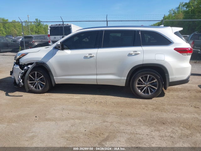 Toyota Highlander Xle 2017 5TDJZRFH2HS369981 Image 14