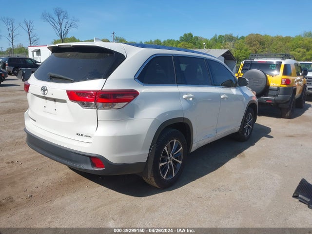 Toyota Highlander Xle 2017 5TDJZRFH2HS369981 Image 4
