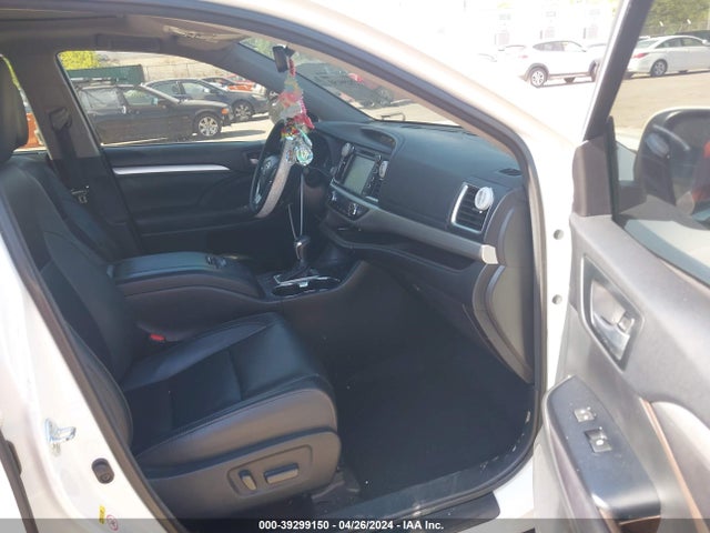 Toyota Highlander Xle 2017 5TDJZRFH2HS369981 Image 5