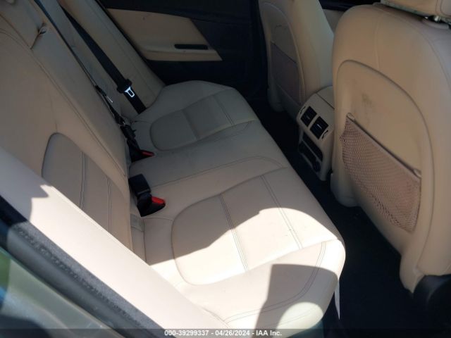 SAJAE4FX3KCP51307 Jaguar Xe 25t Prestige