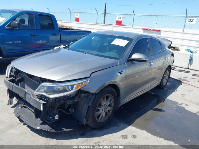 KIA Optima Lx 2016 5XXGT4L38GG020363 Image 2