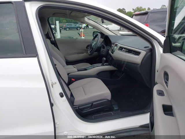 Honda HR-V LX 2017 3CZRU5H39HM726661 Image 5
