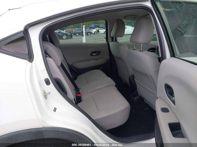 Honda HR-V LX 2017 3CZRU5H39HM726661 Image 8