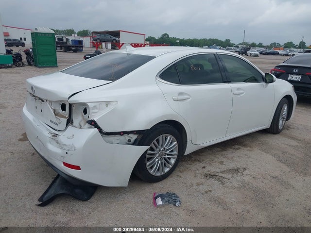 Lexus ES 350 2015 JTHBK1GG3F2168111 Image 4