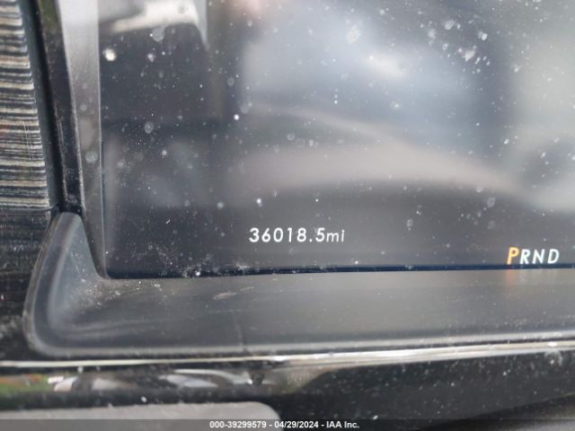 5LMJJ2TT2MEL11854 Lincoln Navigator Black Label