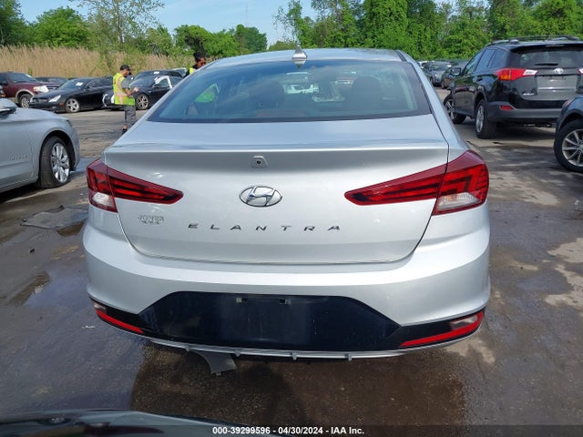 Hyundai ELANTRA SEL 2019 KMHD84LF1KU812867 Image 17