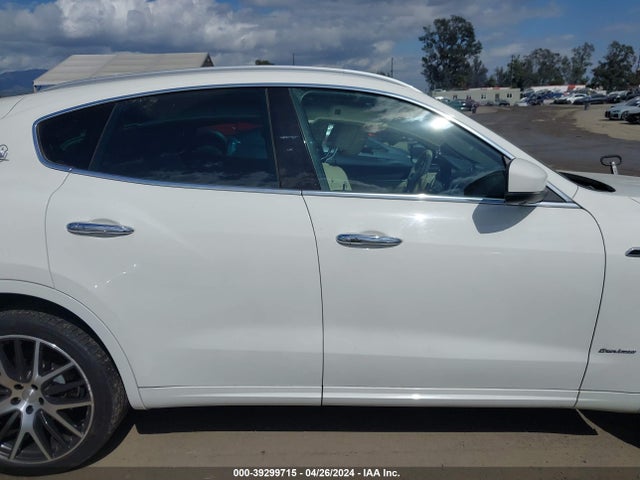 ZN661YUL2JX277542 Maserati Levante S Granlusso