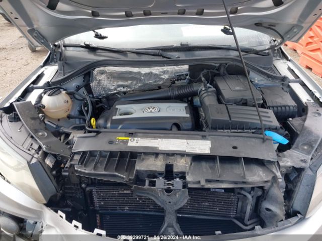 WVGUV7AX9HK021299 Volkswagen Tiguan 2.0t Sport