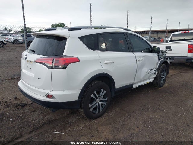 Toyota RAV4 LE 2018 JTMZFREV8JJ211862 Image 4