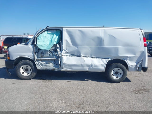 Chevrolet Express Cargo Rwd 2500 Regular Wheelbase Wt 2020 1GCWGAF18L1272919 Image 14