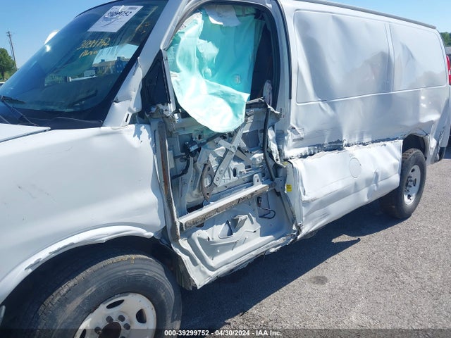Chevrolet Express Cargo Rwd 2500 Regular Wheelbase Wt 2020 1GCWGAF18L1272919 Image 6