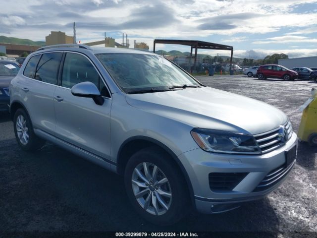 Auction sale of the 2015 Volkswagen Touareg V6 Sport, vin: WVGEF9BP4FD006786, lot number: 39299879