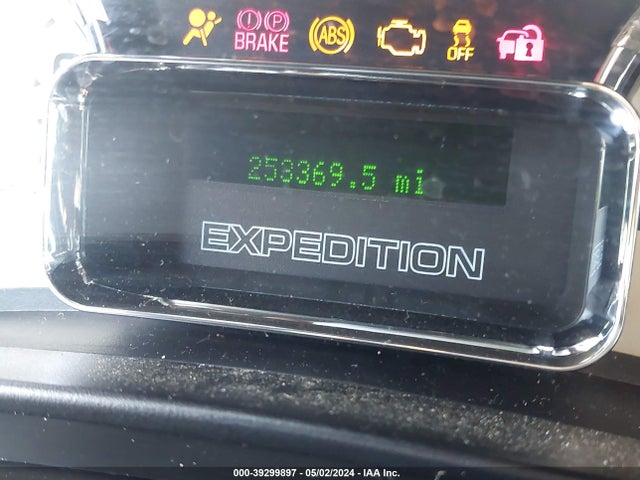 Ford Expedition Limited 2014 1FMJU2A53EEF01209 Image 16