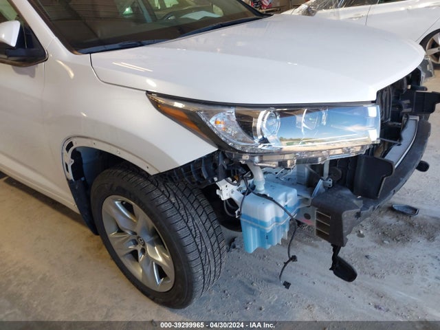 Toyota Highlander Limited 2017 5TDDZRFH9HS411267 Image 18