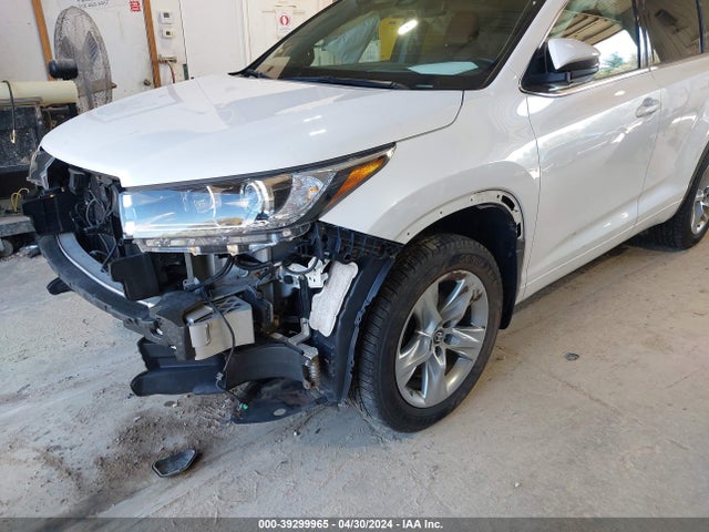 Toyota Highlander Limited 2017 5TDDZRFH9HS411267 Image 6