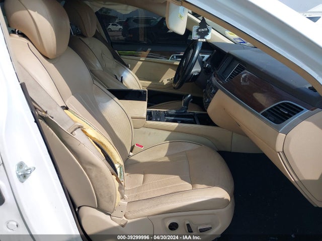 Hyundai Genesis 3.8 2016 KMHGN4JE6GU125567 Image 5