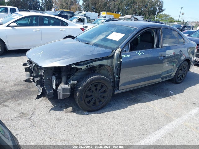 3VW2K7AJ1EM303860 Volkswagen Jetta 2.0l S