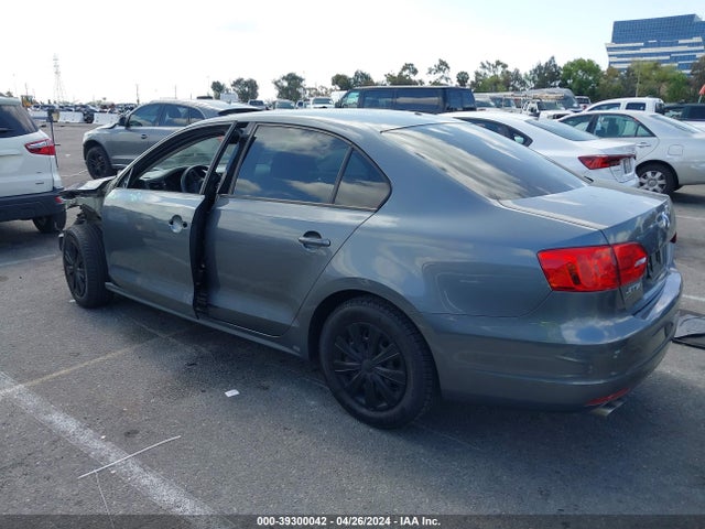 3VW2K7AJ1EM303860 Volkswagen Jetta 2.0l S