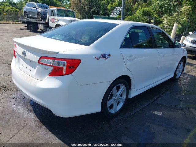 Toyota CAMRY SE 2014 4T1BF1FKXEU319648 Image 4