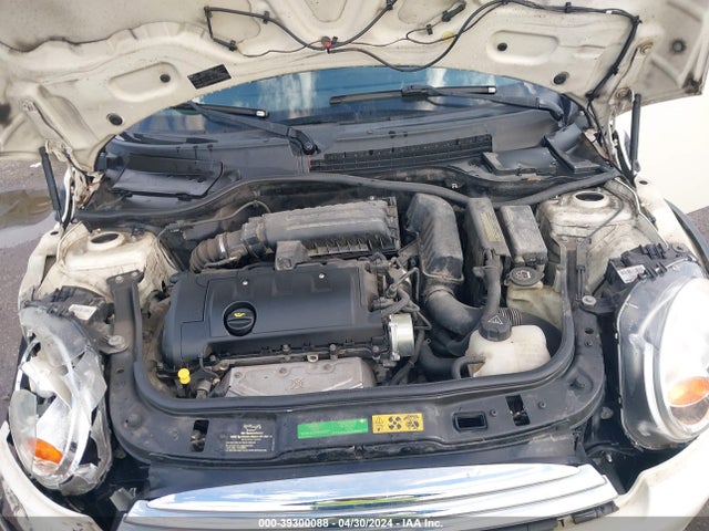 2008 MINI COOPER WMWMF33598TT63090 Photo 9