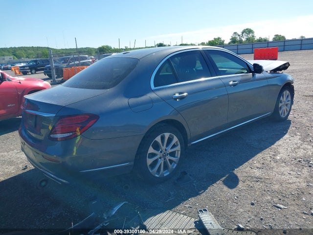 Mercedes-Benz E 300 2018 WDDZF4JB1JA434233 Image 4