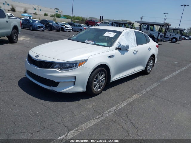 KIA Optima Lx 2016 KNAGT4L35G5106800 Image 2