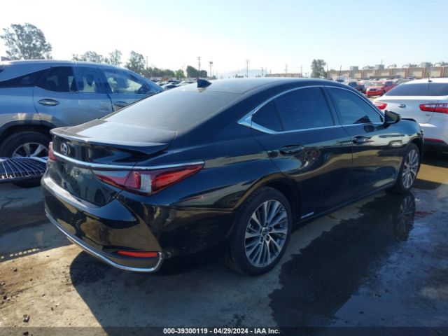 58ADA1C12MU010511 Lexus ES 300H