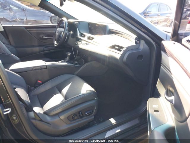 58ADA1C12MU010511 Lexus ES 300H