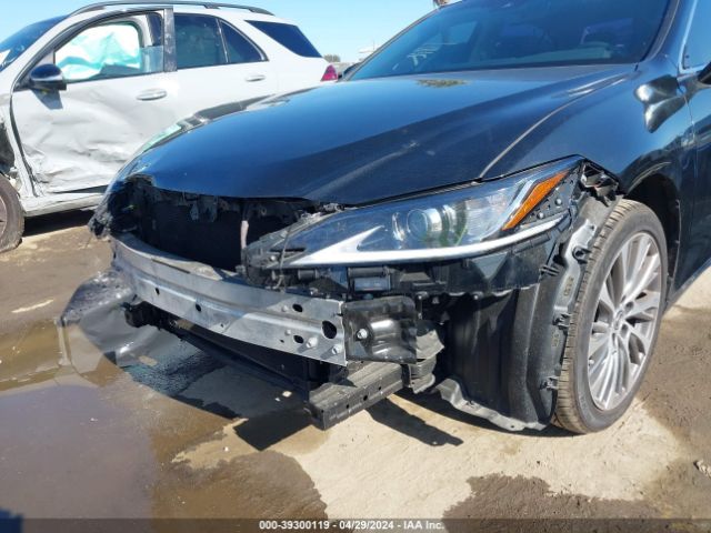 58ADA1C12MU010511 Lexus ES 300H