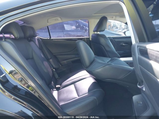58ADA1C12MU010511 Lexus ES 300H