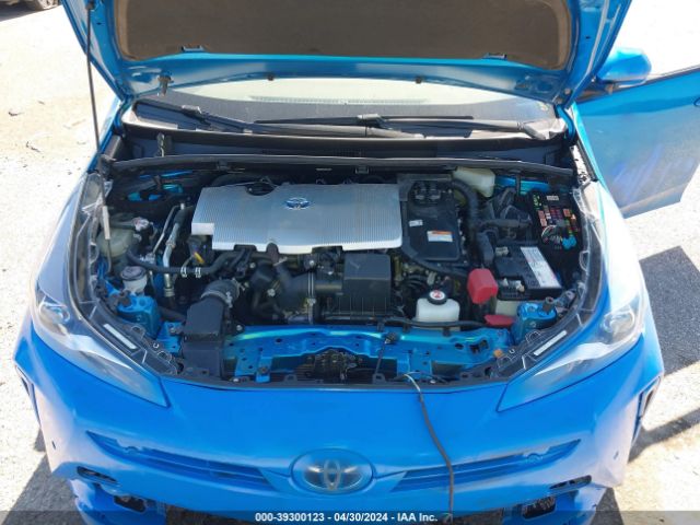 JTDL9MFU8M3030467 Toyota Prius Le Awd-e