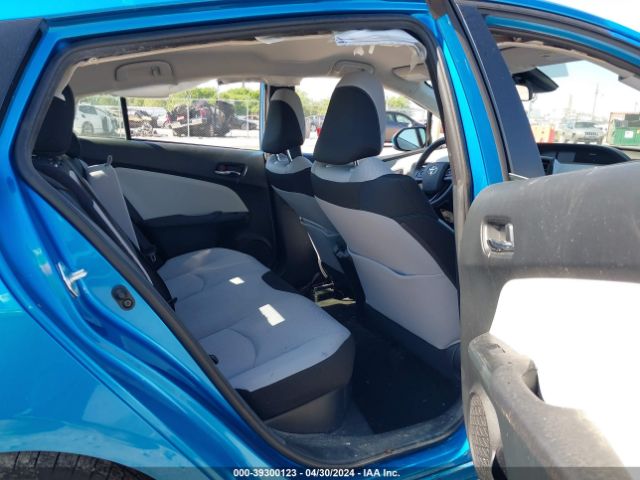 JTDL9MFU8M3030467 Toyota Prius Le Awd-e