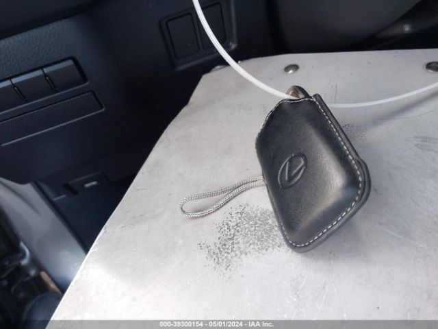 JTJYARBZXK2154770 Lexus NX 300