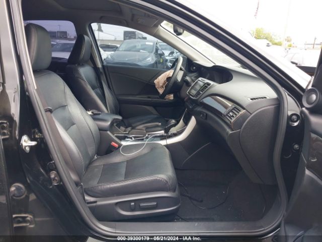 1HGCR3F94HA021208 Honda Accord Touring V6