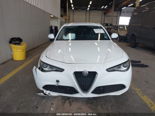 ZARFAECN4J7596577 Alfa Romeo Giulia Ti Rwd