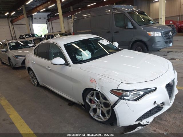 ZARFAECN4J7596577 Alfa Romeo Giulia Ti Rwd